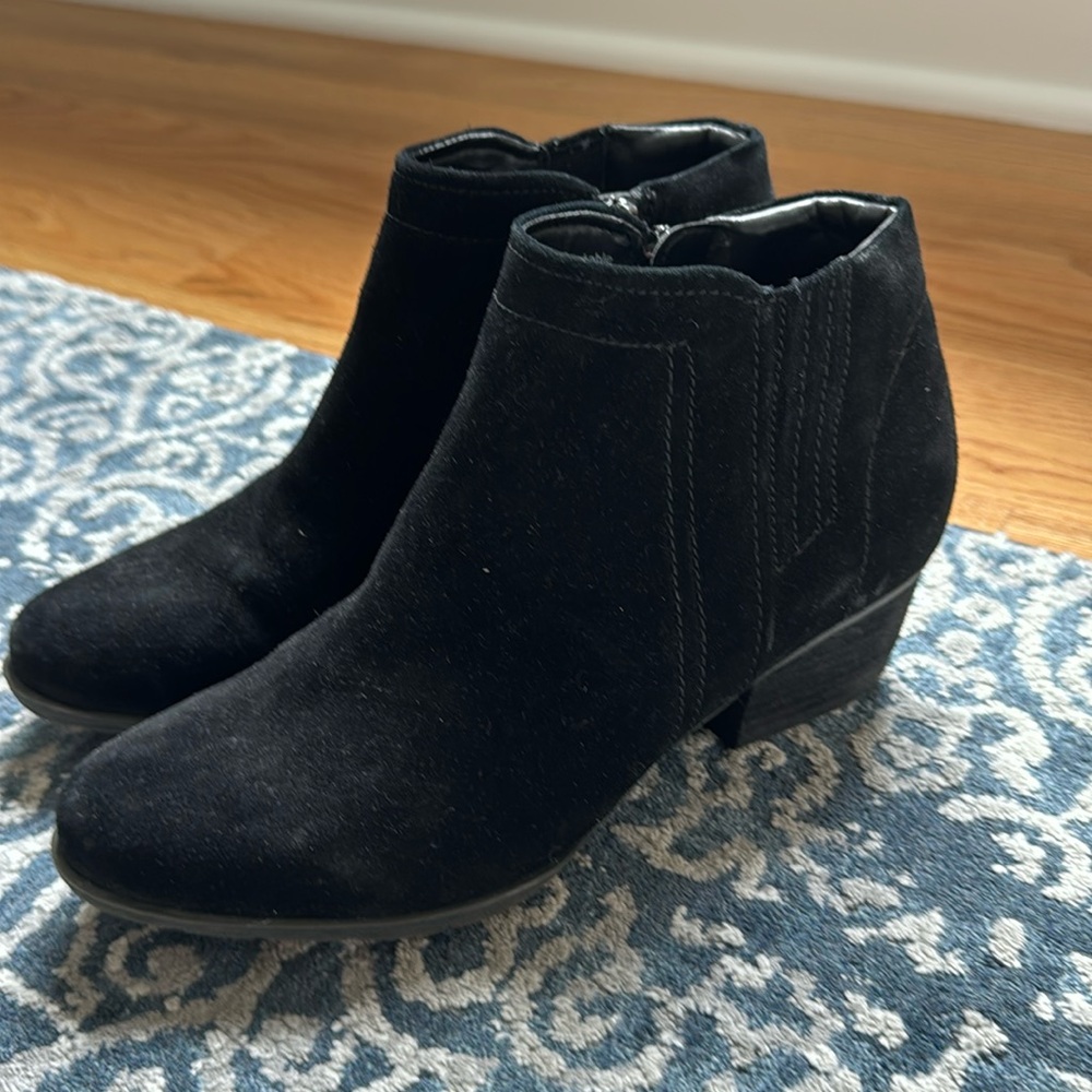 Blondo Size 7 Black Waterproof Booties